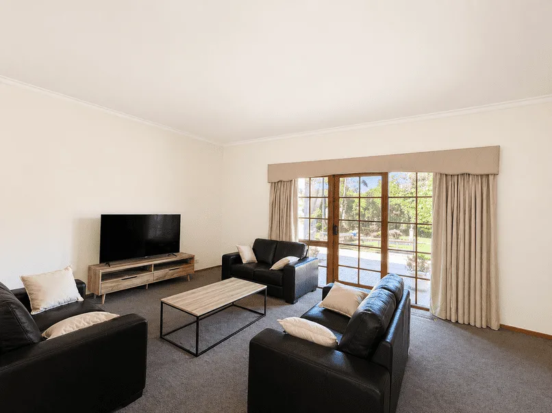 SIL in Wheelers Hill VIC 4