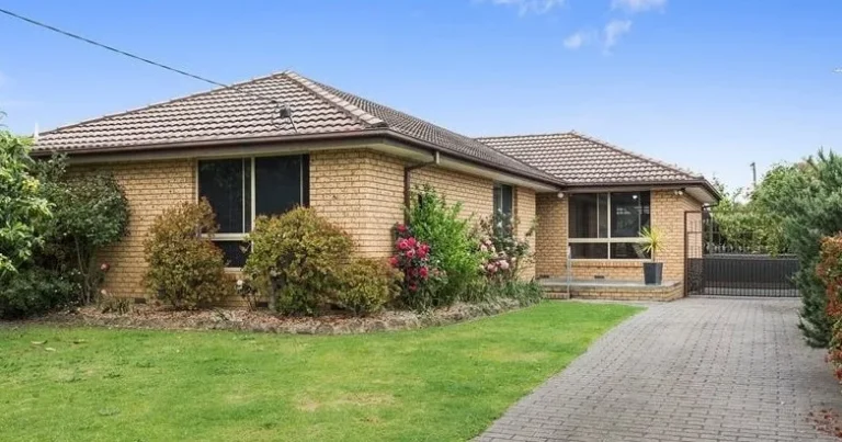 Oakleigh VIC, Australia 1 (7)