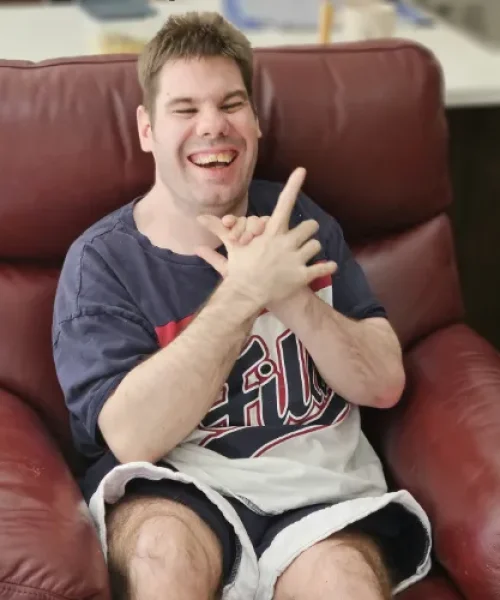 clap1_684914f2a2572
